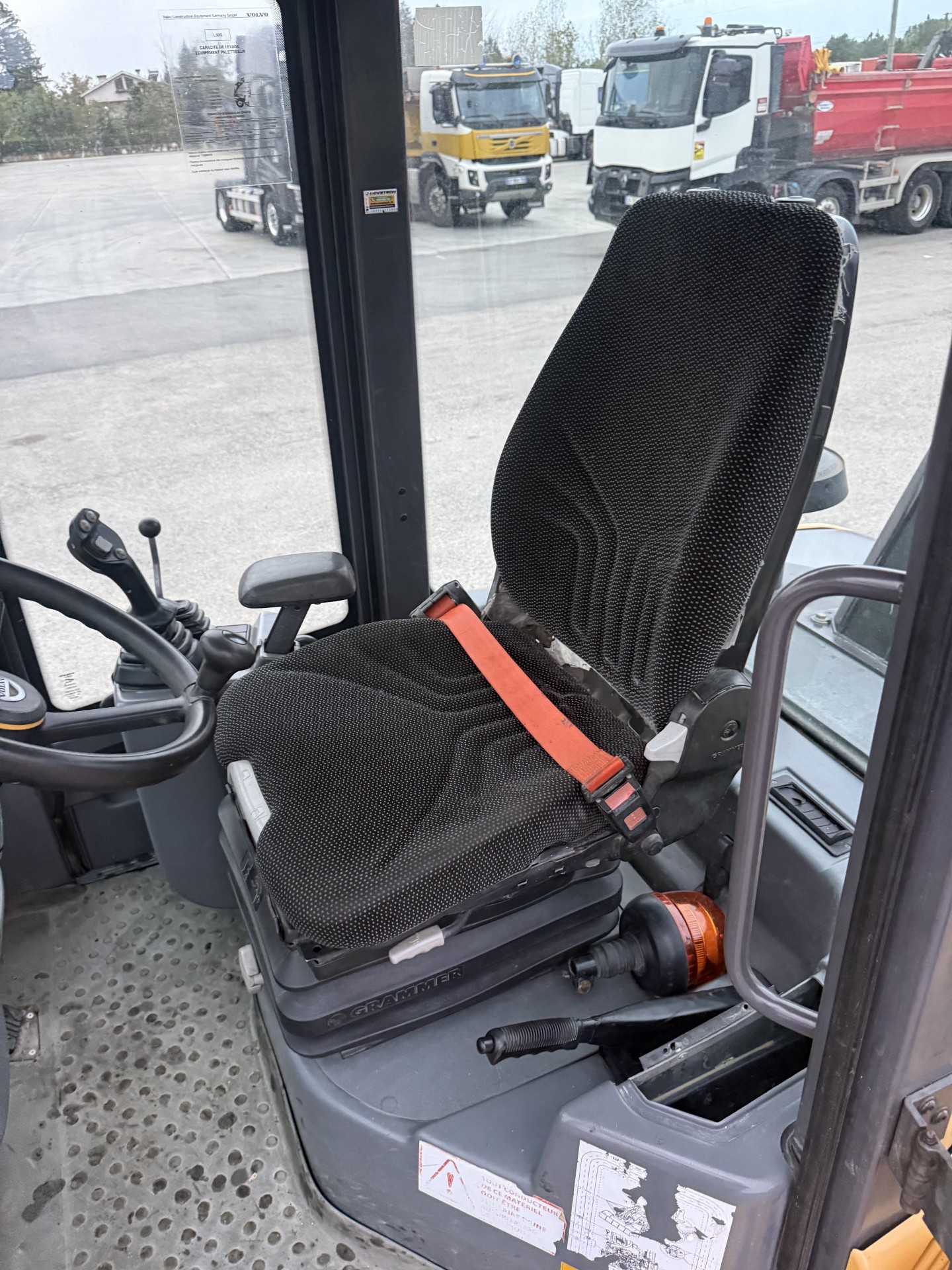 Volvo L 30