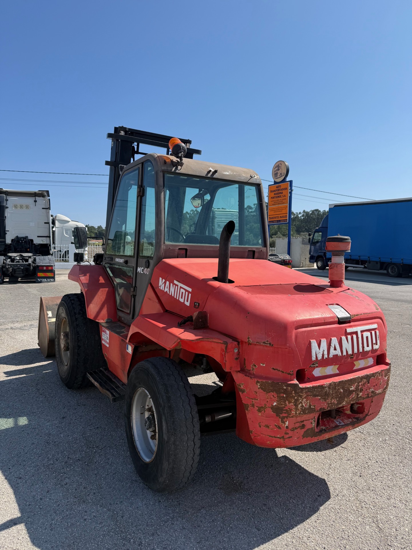 Manitou MC 40