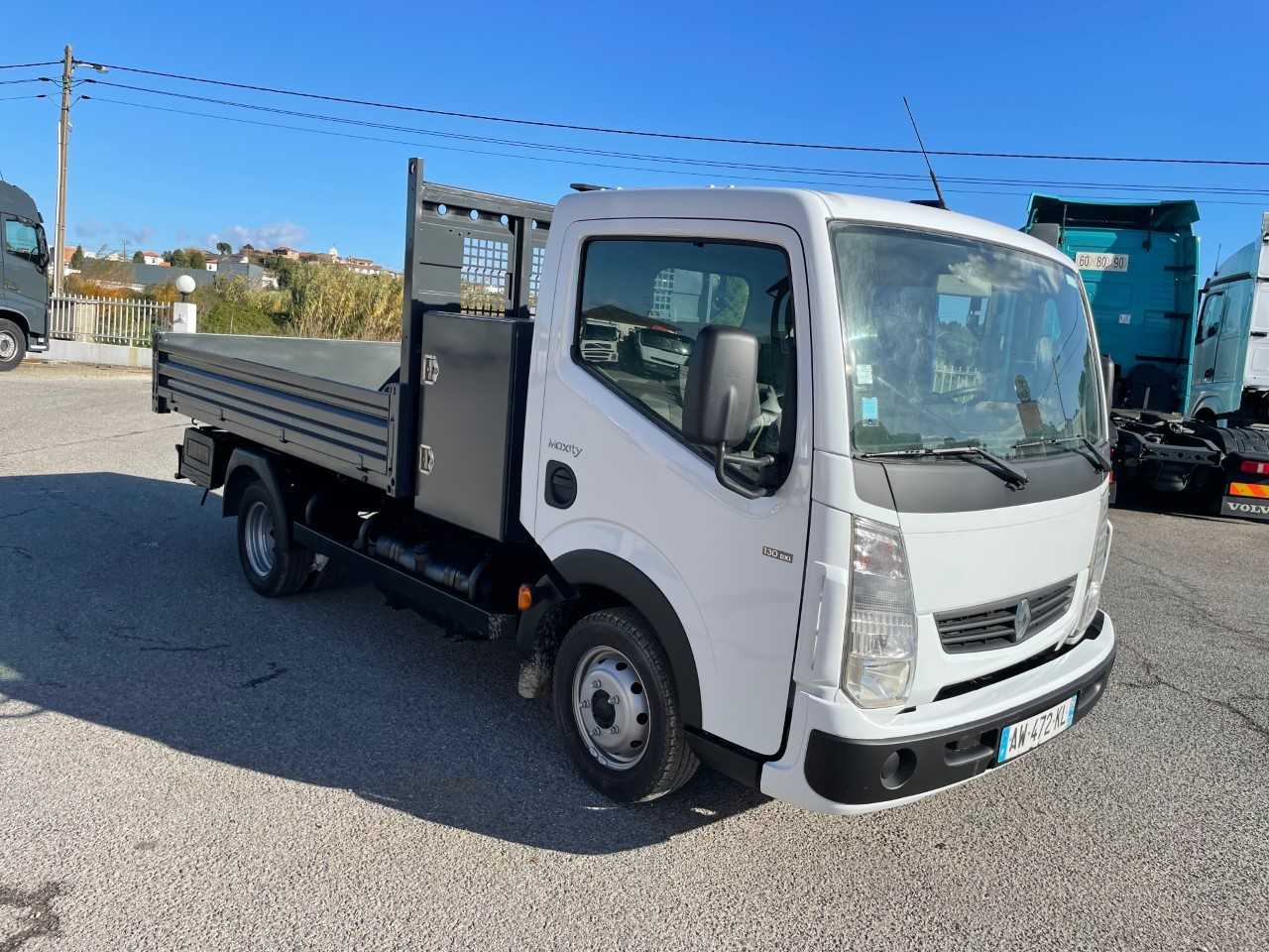 Renault Maxity 130 DXI 