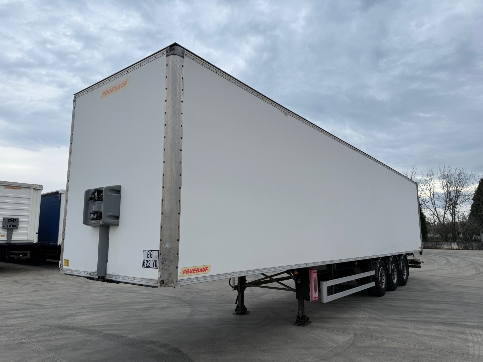 Fruehauf semi-reboque