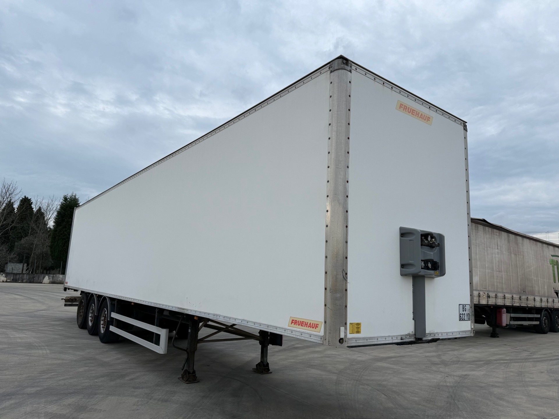 Fruehauf semi-reboque