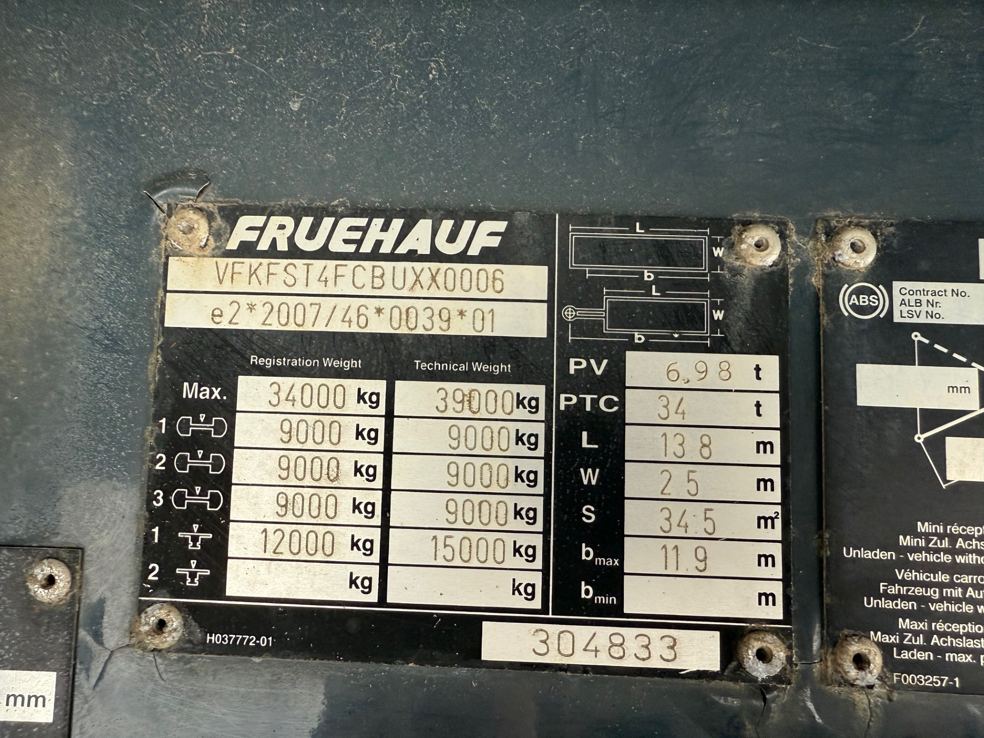 Fruehauf semi-reboque