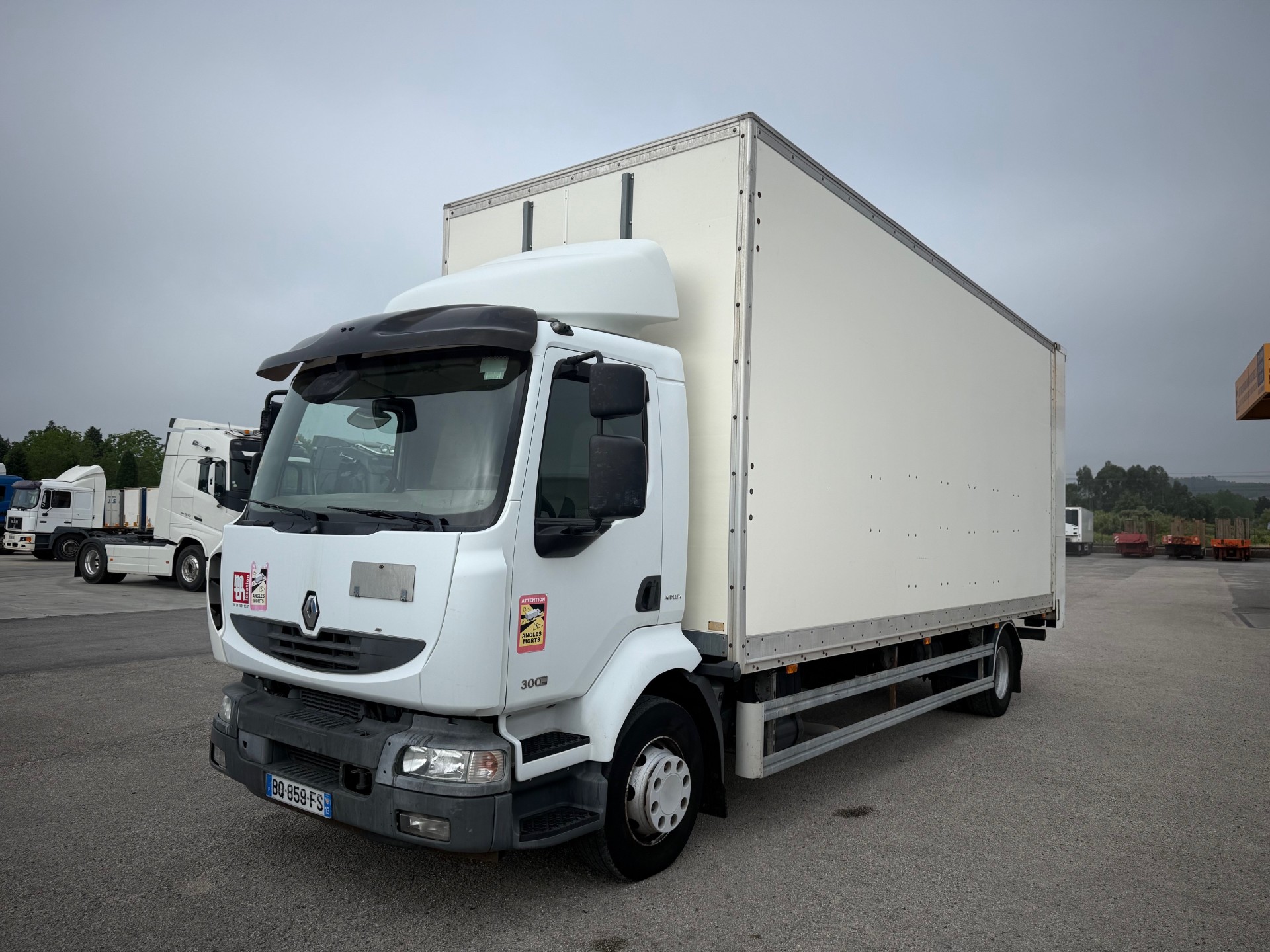 Renault Midlum 300 DXI