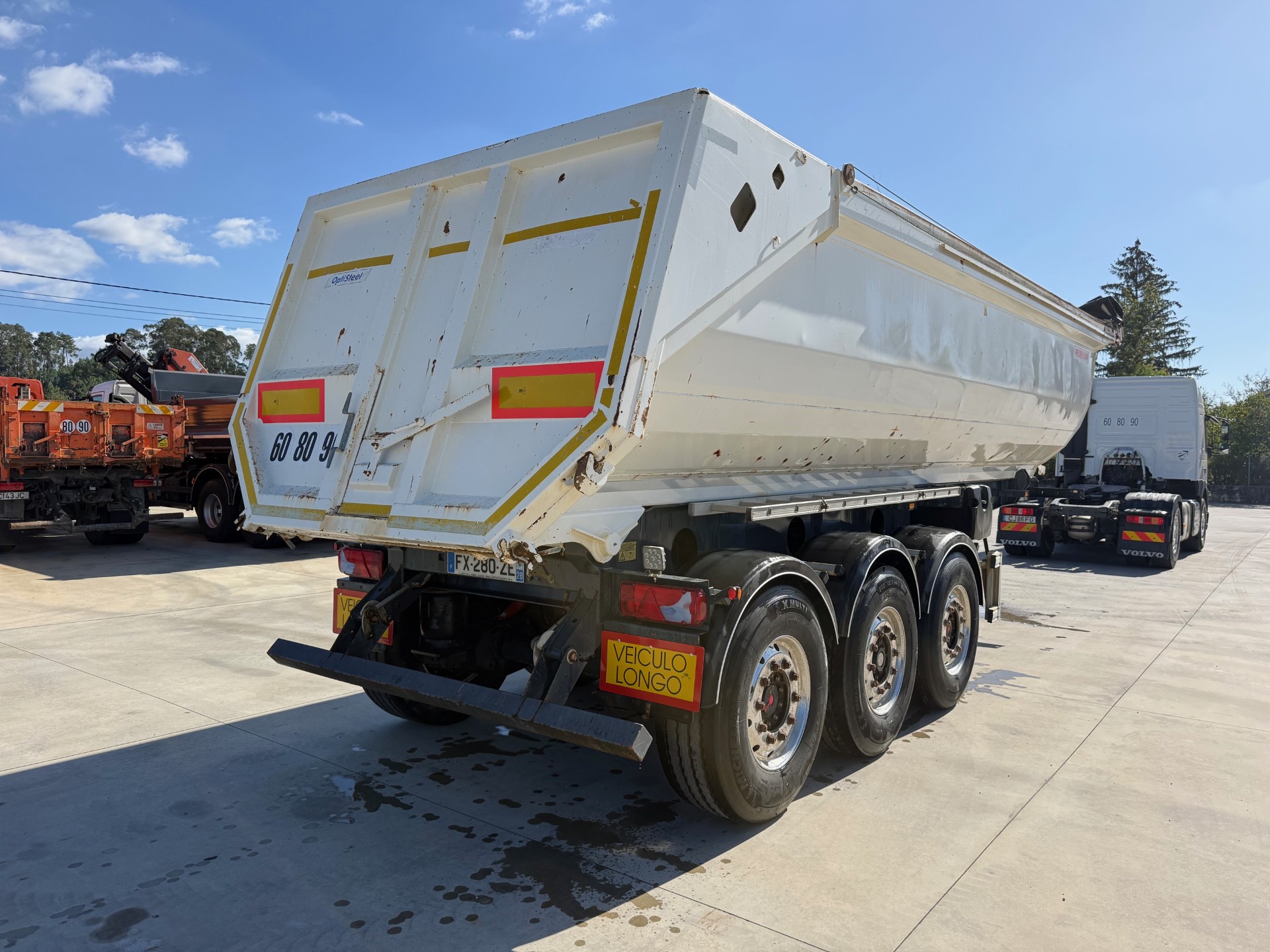 FRUEHAUF 