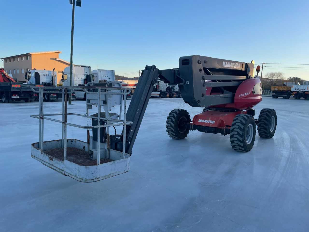 MANITOU	160ATJ