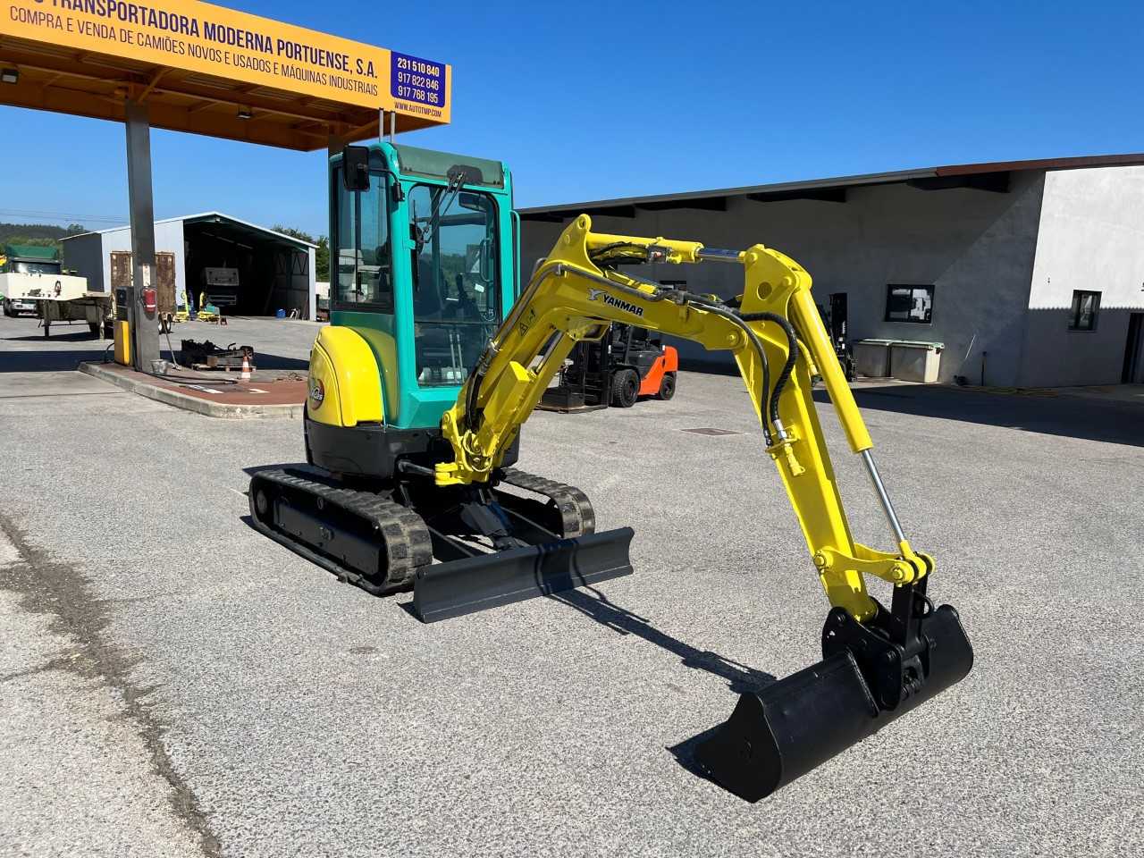 YANMAR VIO25